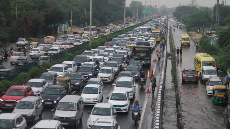 Good for delhi and Noida traffic building Chilla elevated road Project pass